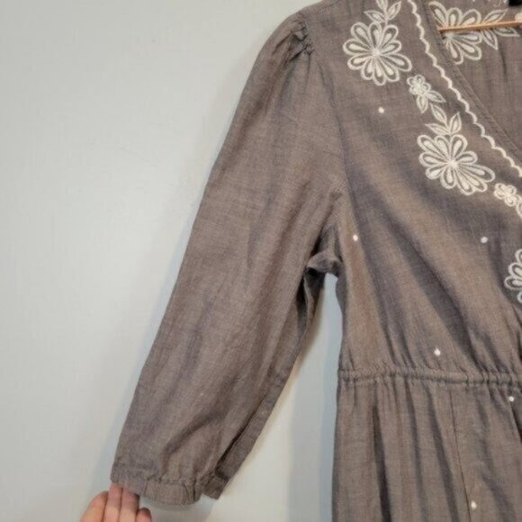 eShakti | Floral Embroidered Midi Half Sleeve V Neck Cotton Dress Gray - Picture 3 of 10